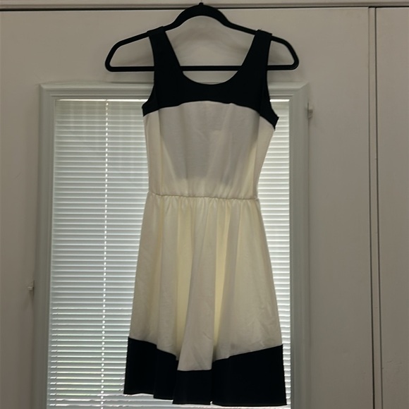 NWT Saks red label dress size S/P - Picture 3 of 11